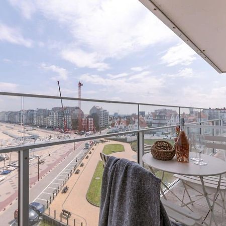 Stunning Studio With Sea-View And Terrace Apartment Knokke-Heist Bagian luar foto